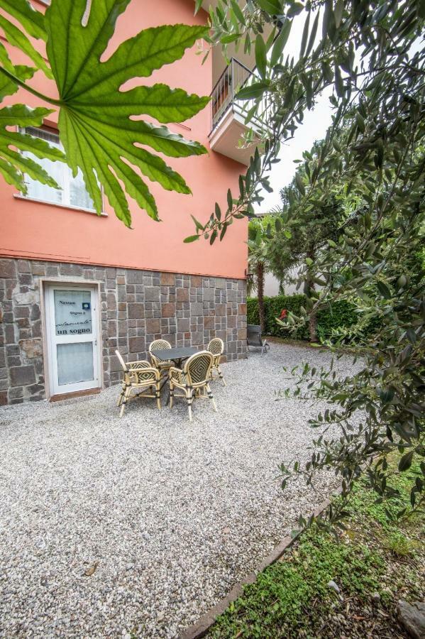 Appartamento Silvy Riva del Garda Exterior foto