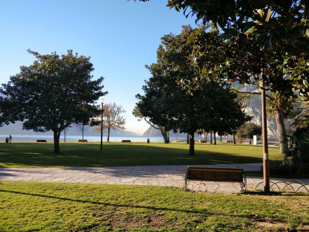 Appartamento Silvy Riva del Garda Exterior foto